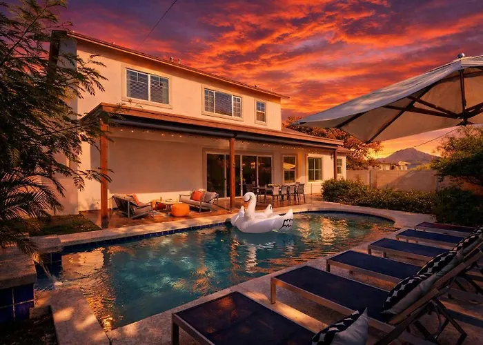 Contour - Sparkling Pool - Mins To Phoenician Golf