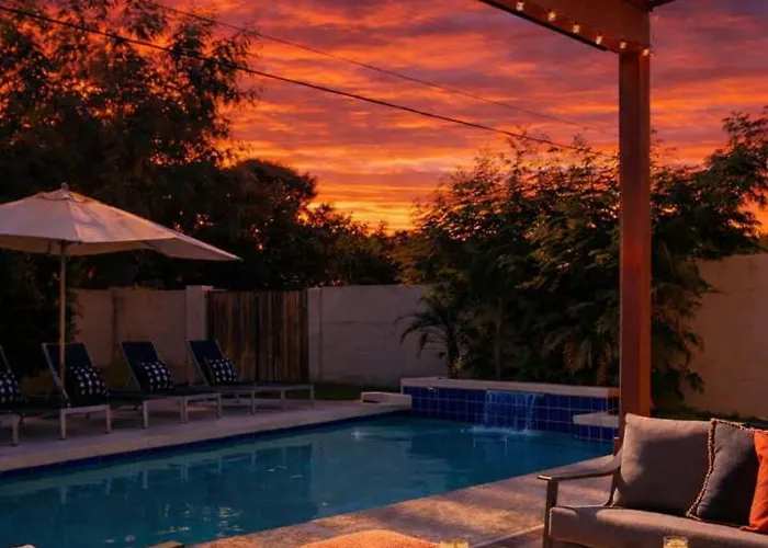 Holiday home Contour - Sparkling Pool - Mins To Phoenician Golf
